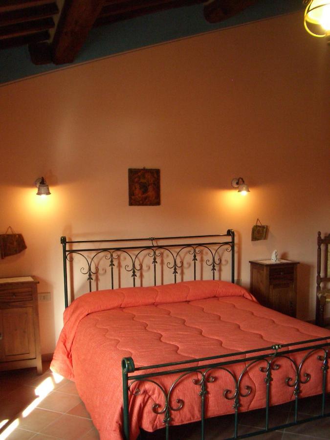 Agriturismo Vergelle มอนตาลชิโน ภายนอก รูปภาพ