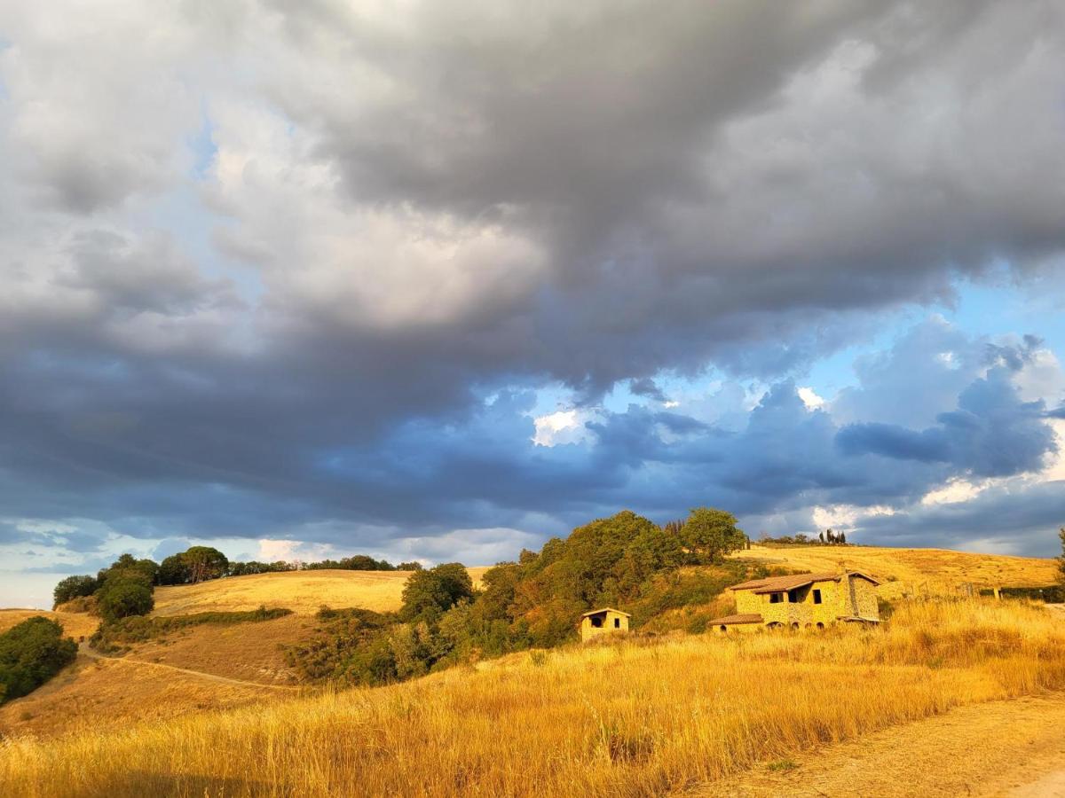 Agriturismo Vergelle มอนตาลชิโน ภายนอก รูปภาพ