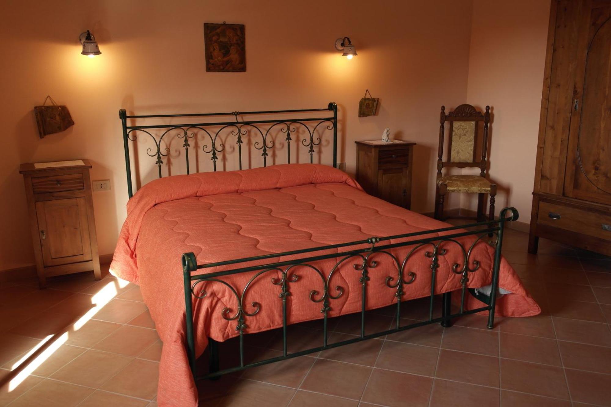 Agriturismo Vergelle มอนตาลชิโน ห้อง รูปภาพ