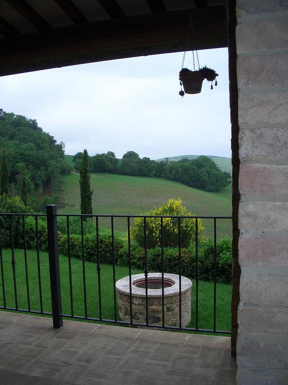 Agriturismo Vergelle มอนตาลชิโน ภายนอก รูปภาพ