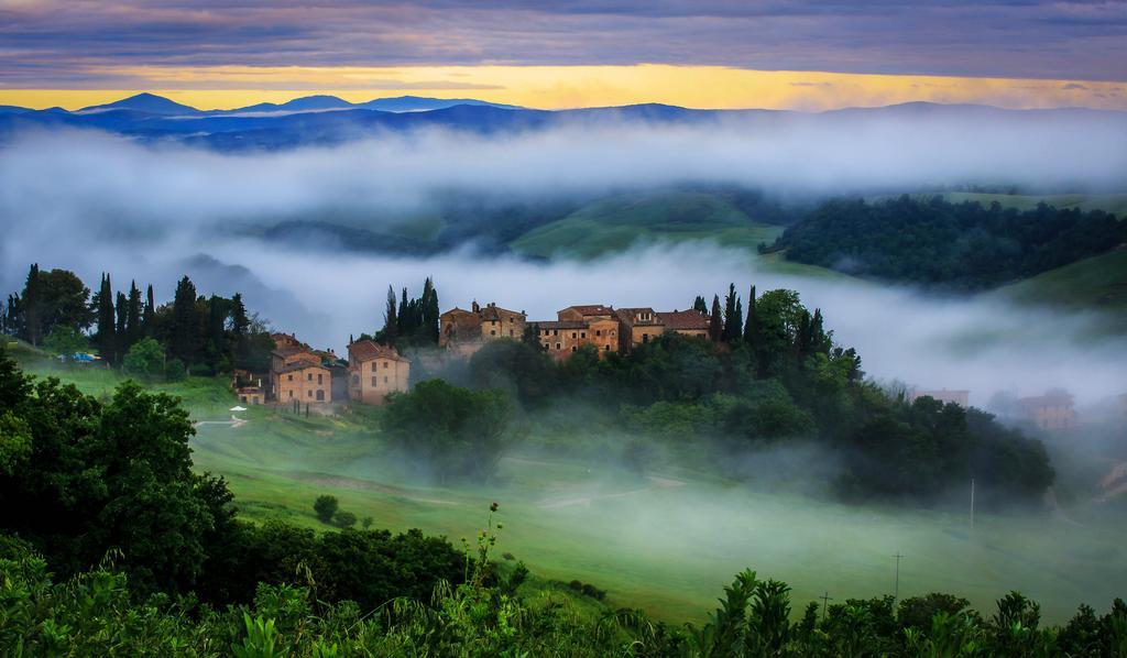 Agriturismo Vergelle มอนตาลชิโน ภายนอก รูปภาพ