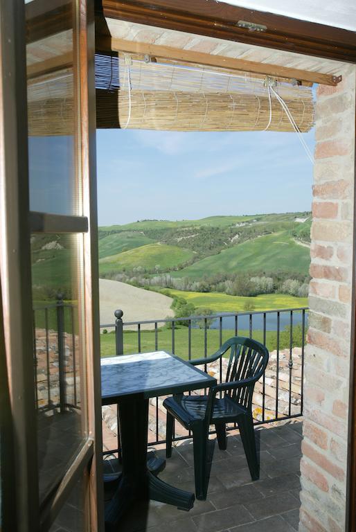 Agriturismo Vergelle มอนตาลชิโน ห้อง รูปภาพ