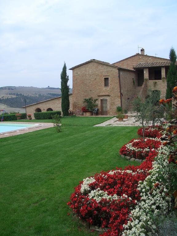 Agriturismo Vergelle มอนตาลชิโน ภายนอก รูปภาพ