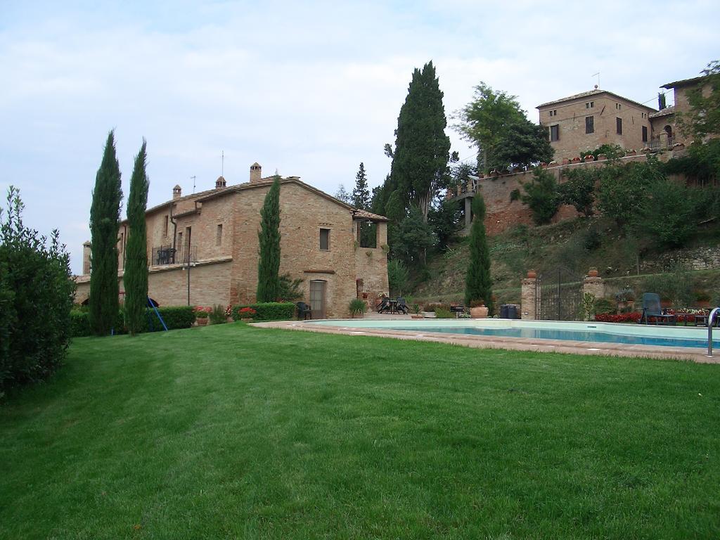 Agriturismo Vergelle มอนตาลชิโน ภายนอก รูปภาพ