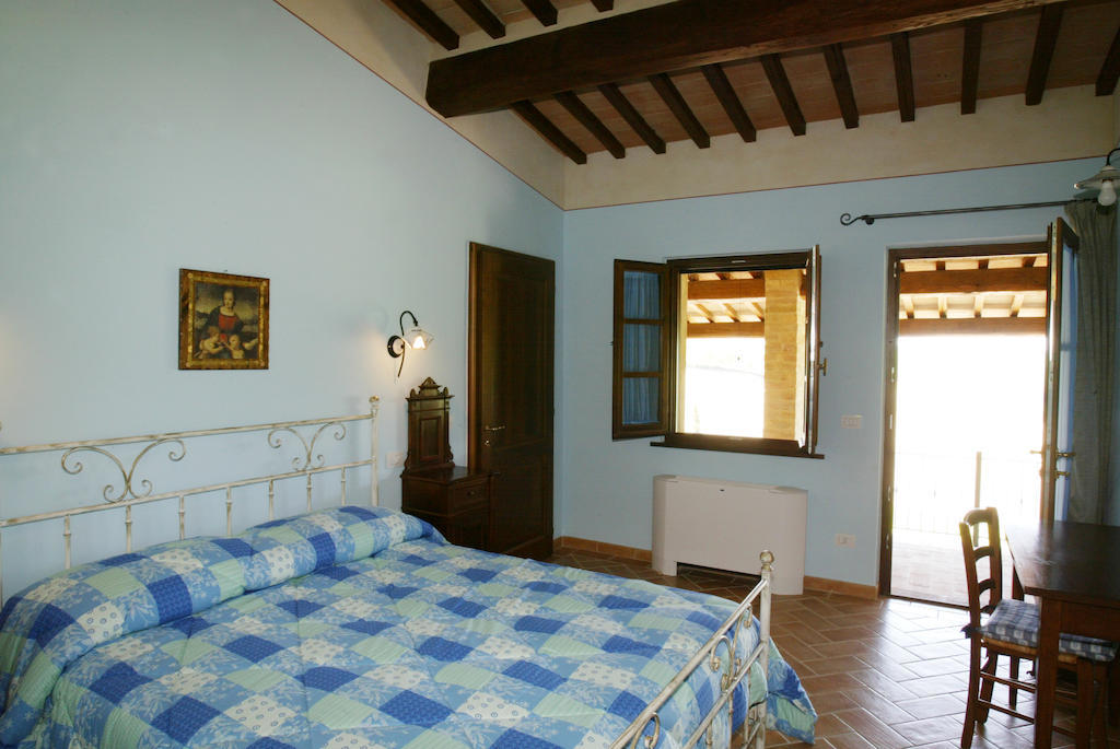 Agriturismo Vergelle มอนตาลชิโน ภายนอก รูปภาพ